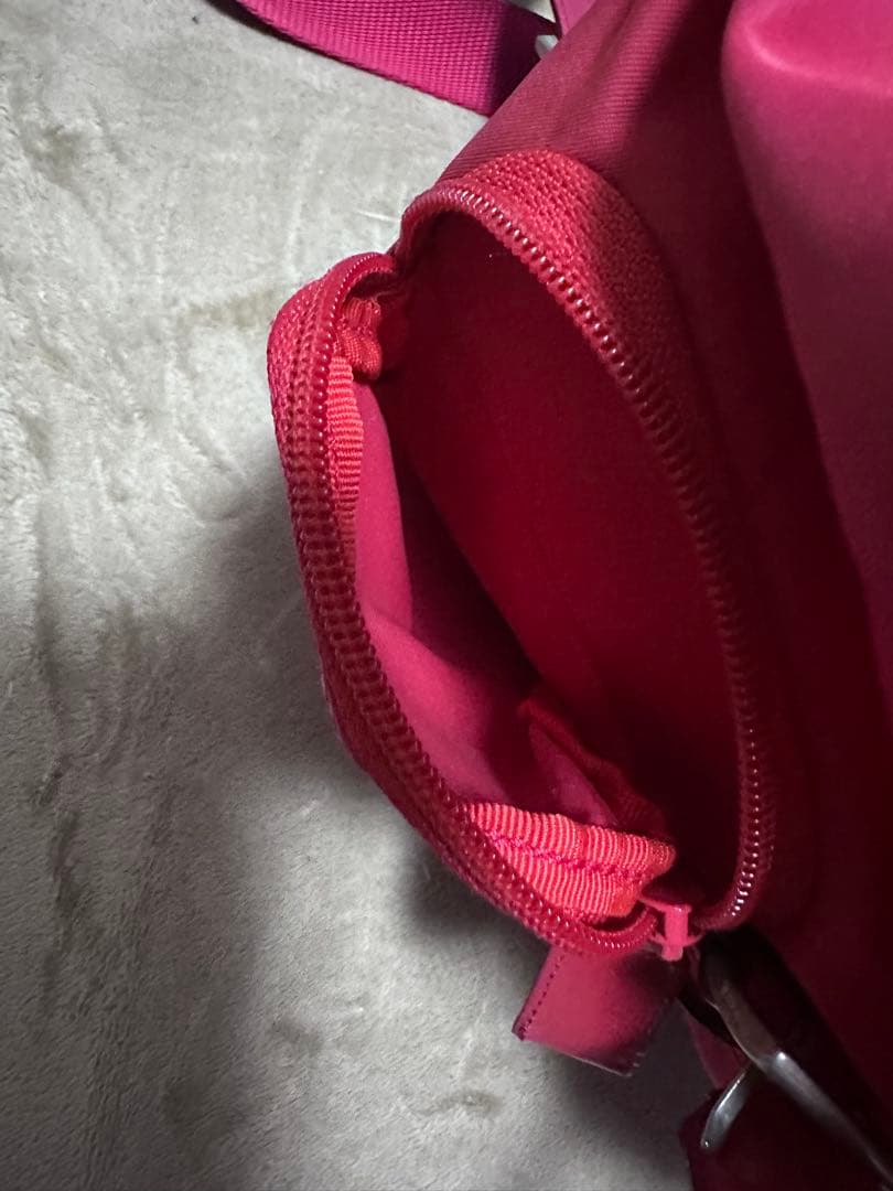 ⌘*⌘様 PRADA ナイロン リュック　チェリーレッド