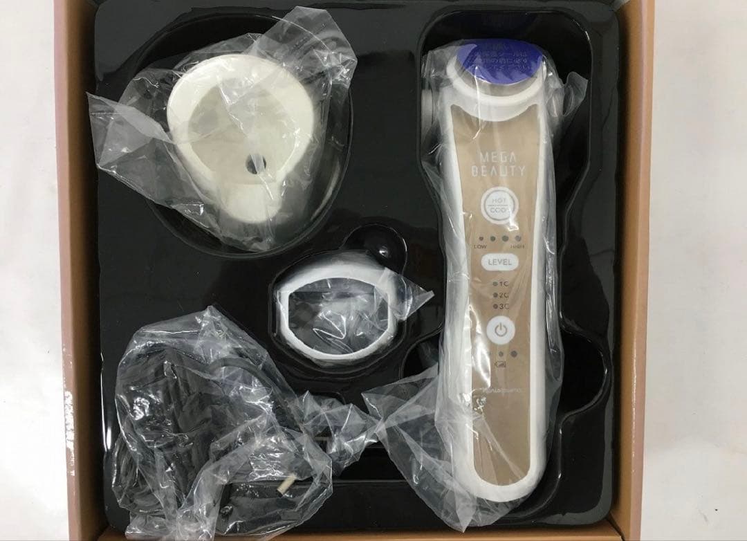 新品/未使用　MEGA BEAUTY 美顔器