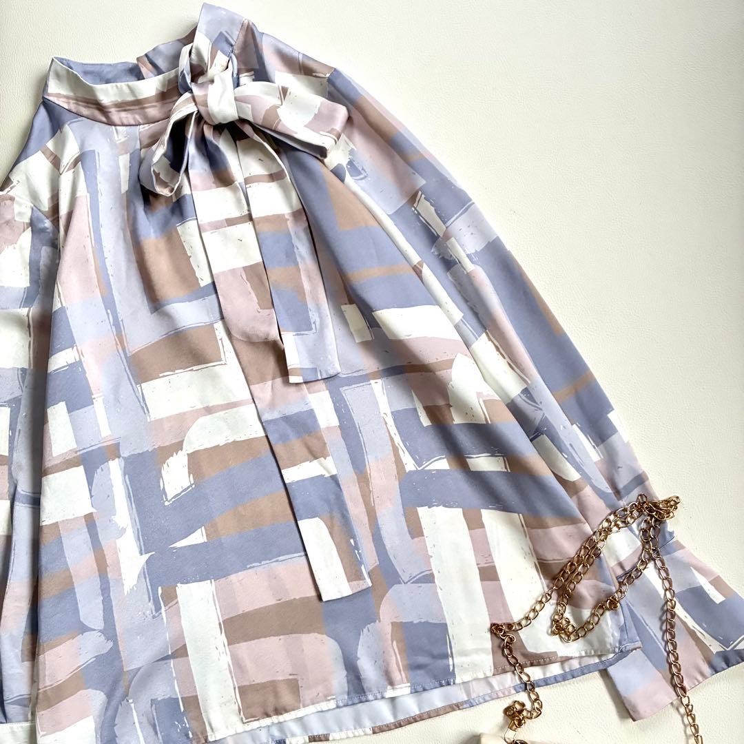 ◆極美品◆ANAYI◆スクエア幾何プリントサイドボウタイブラウス◆パープル◆S