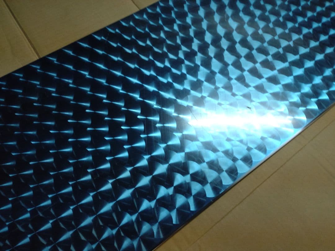 ステンレス ウロコ板 約120cm x 45cm 0.8mm厚