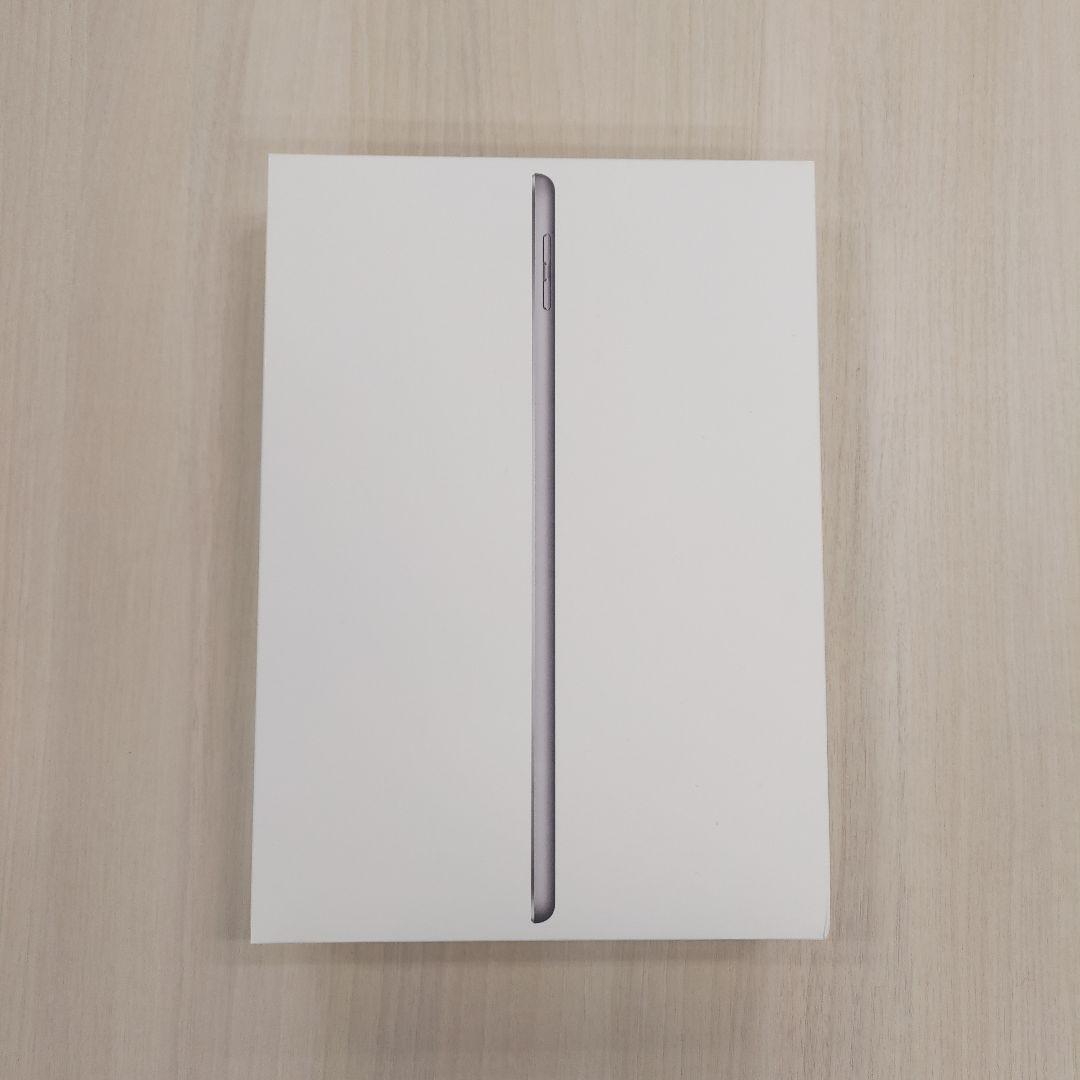 iPad 第5世代　WiFiモデル　9.7インチ 本体 元箱付き