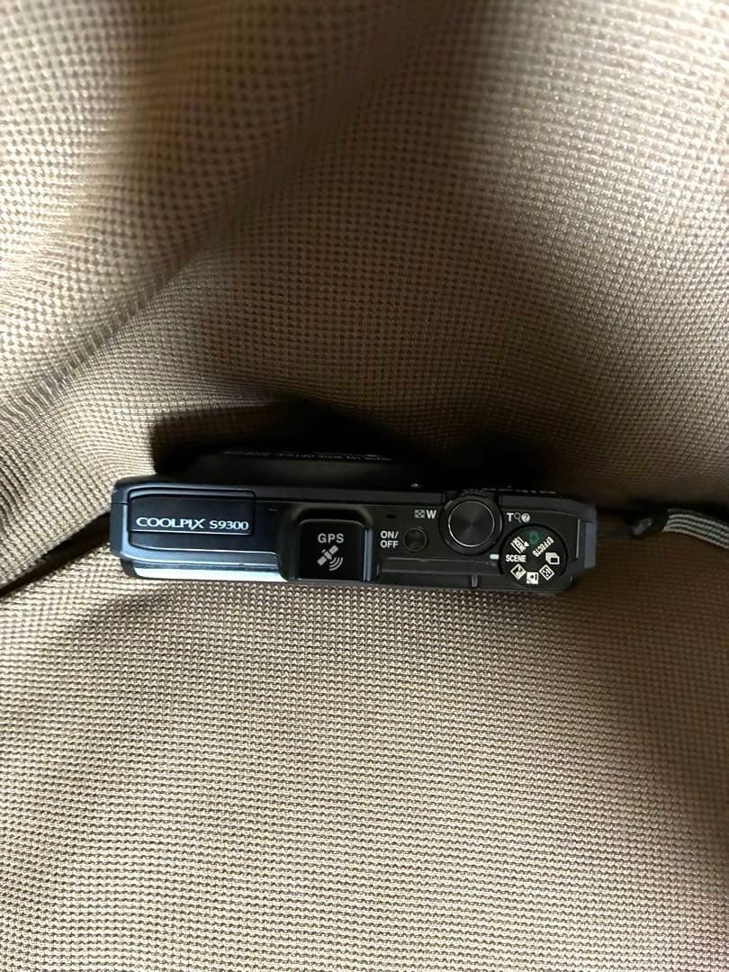 Nikon COOLPIX Ｓ　9300 バッテリー有り　ジャンク品