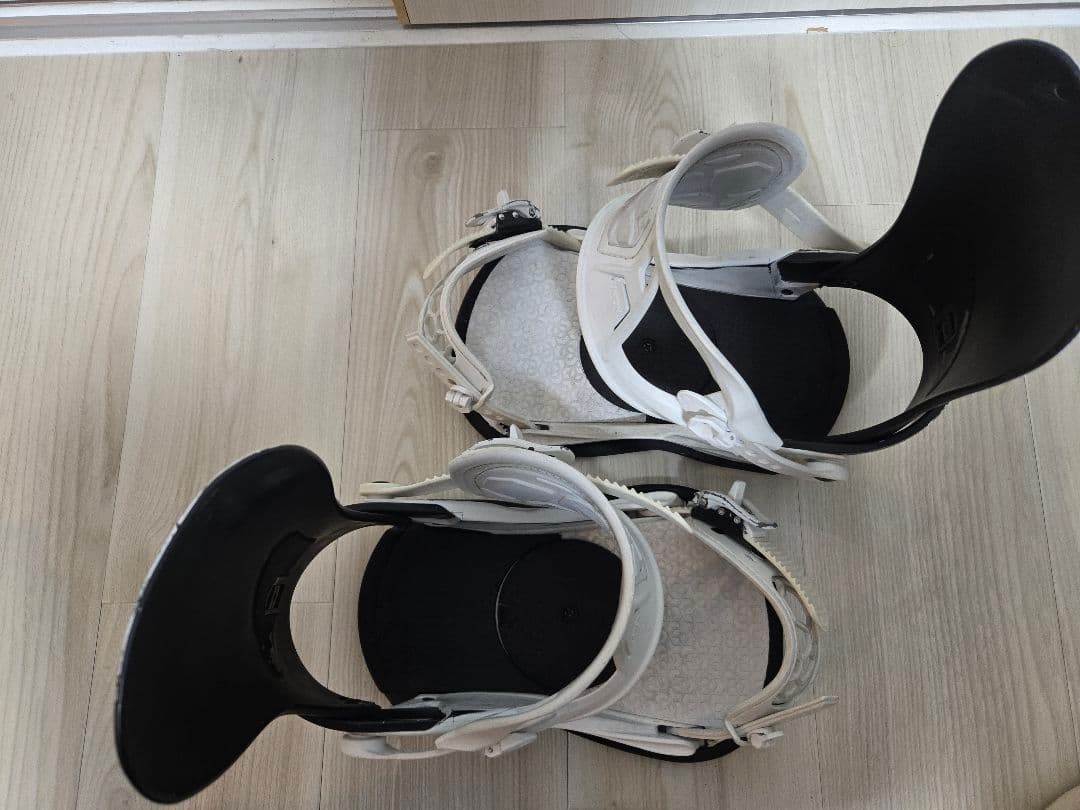 Union Strata 22-23 Mサイズ ビンディング ホワイト