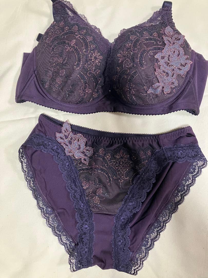 Wacoal サルート 上下セット F75 BTJ774