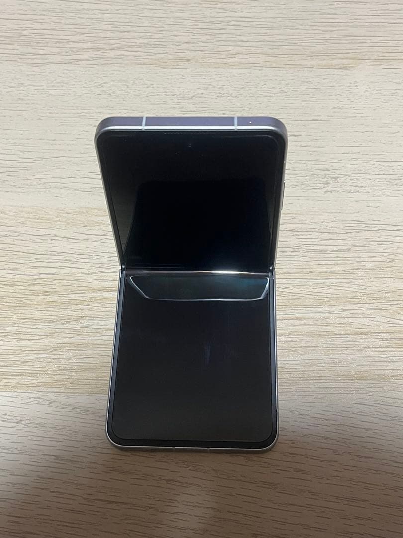 Libero Flip スマートフォン