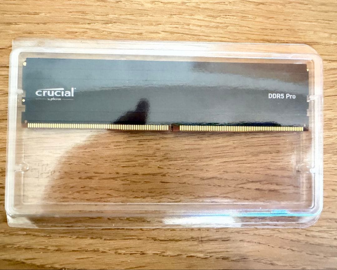 未使用 Crucial PRO DDR5 メモリー　32GBメモリ