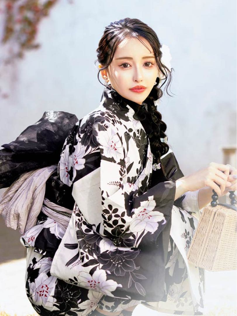 dazzy セパレート浴衣　花柄浴衣・帯・着付けガイド4点セット　おまけ付き