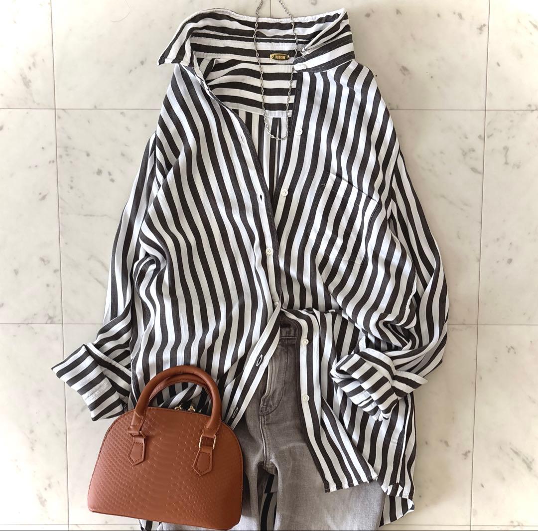 美品 ミューズドゥ ドゥーズィエムクラス シルク混 ストライプシャツ ブラック