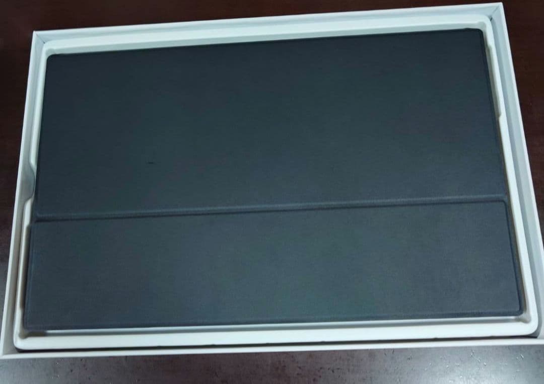 ディスプレイ　モニター　本体