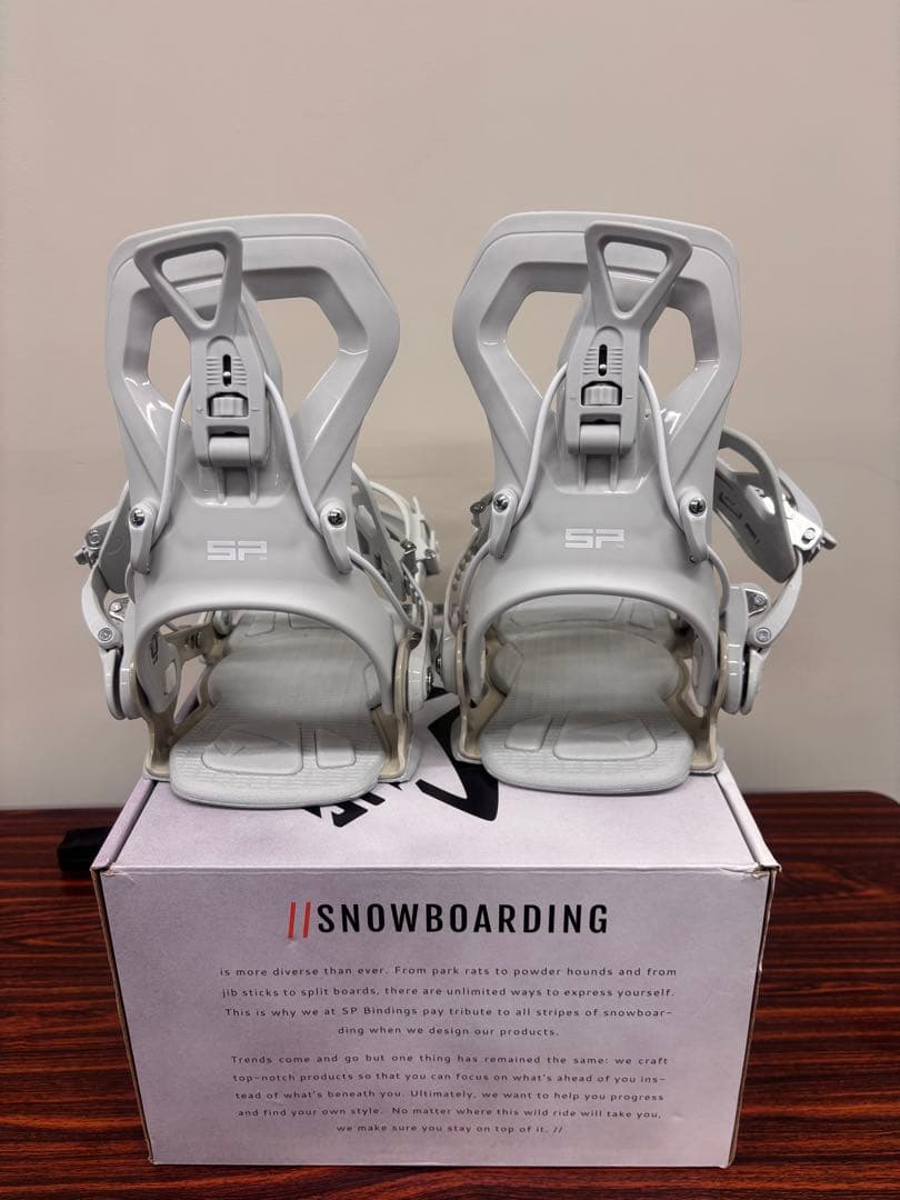 25-26 新品未使用　sp binding core Mサイズ　ベージュ