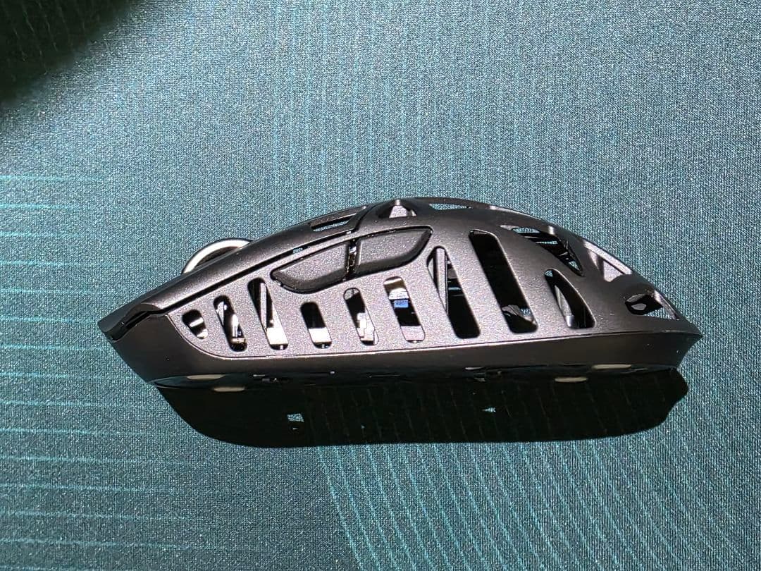 WLMOUSE Beast X Pro 穴あり Black OM Switch