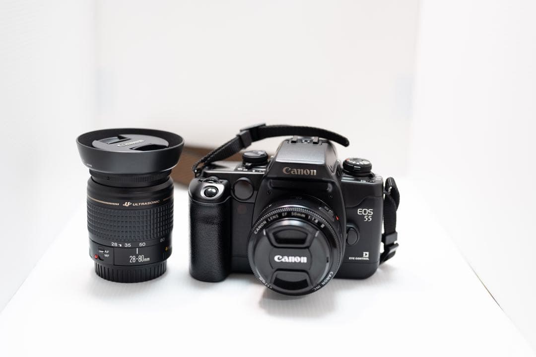 美品　Canon EOS 55 レンズ2本付き