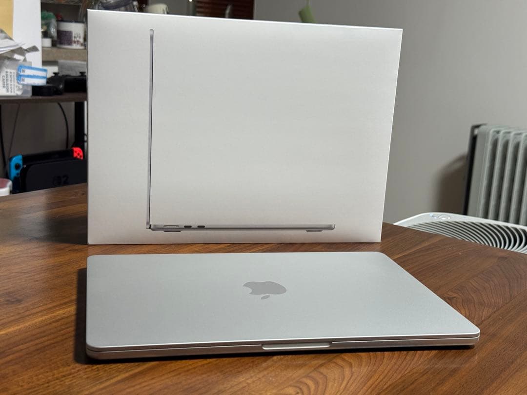 MacBook Air 13インチ M2 （シルバー/ 8GB / 512GB）
