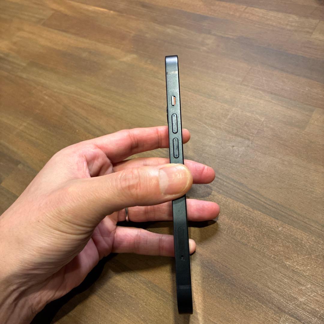 【極美品】Apple iPhone13 本体 256GB SIMフリー