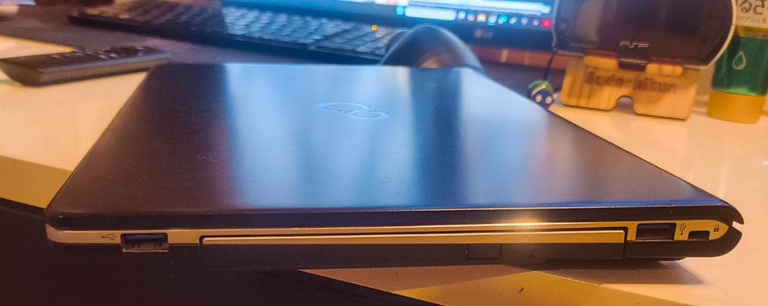 富士通LIFEBOOK Core i7 SSD搭載 メモリ12GB 動作良好