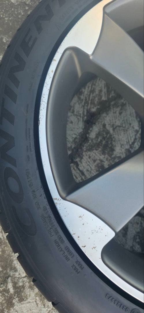 19インチ ホイールセット CONTINENTAL