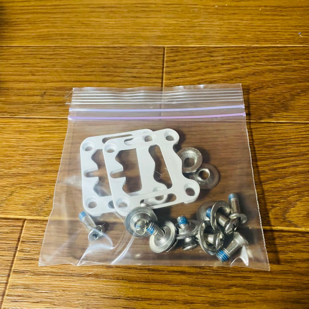 超美品 SALOMON RYTHEM Sサイズ サロモン リズム 白 黒