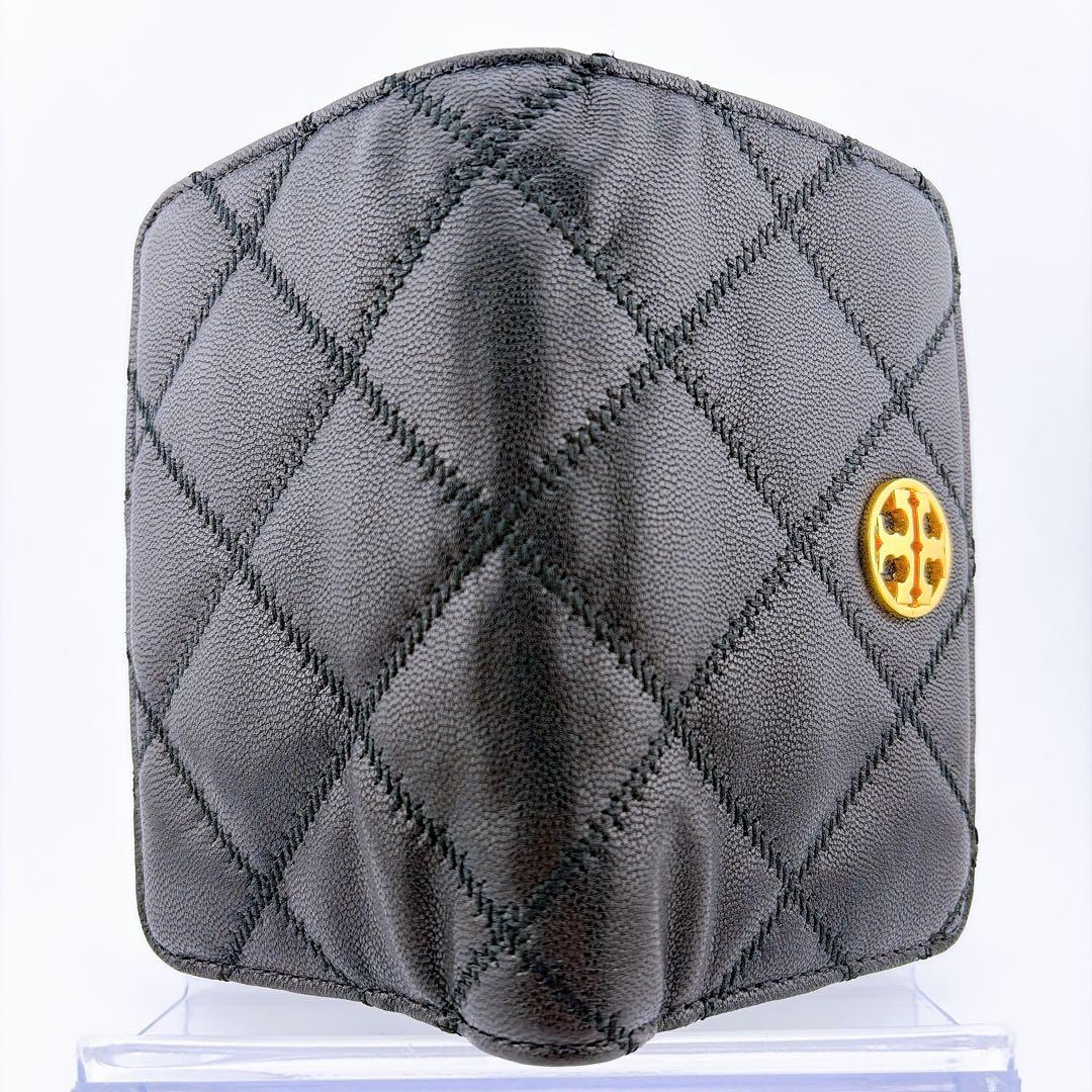 TORY BURCH（トリーバーチ） キルティング ウィラ二つ折り財布 ブラック