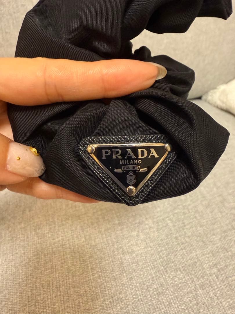 PRADA Re-Nylon シュシュ ブラック
