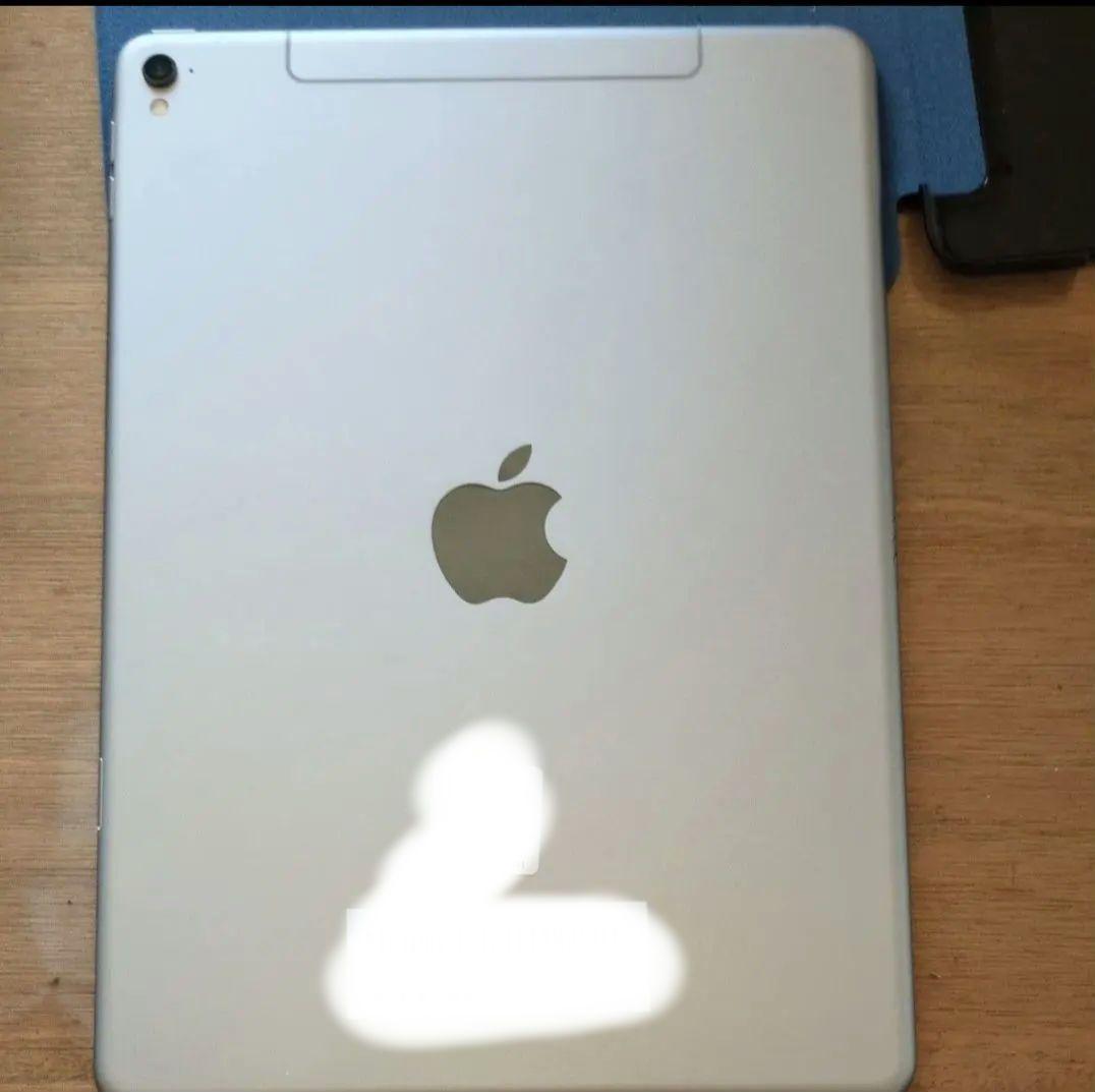 iPad Pro9.7 WiFi cellular 128 カバー付き