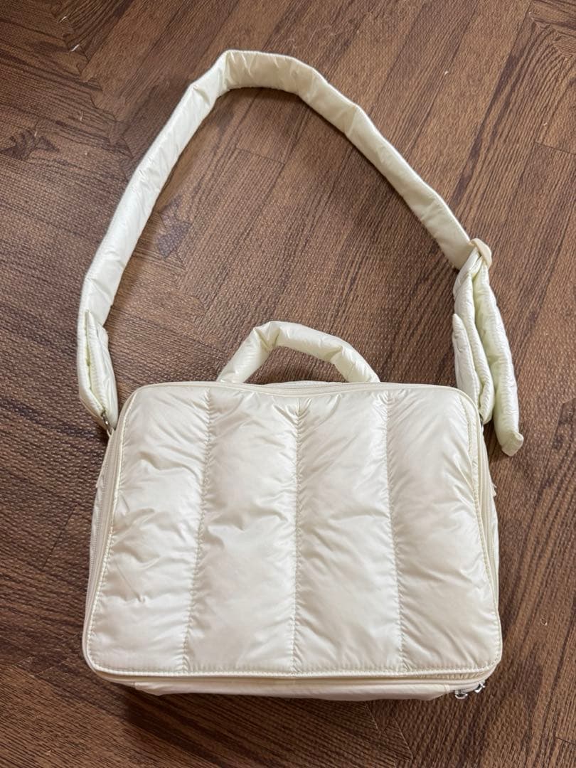 calin カラン マザーズバッグ　ホワイト
