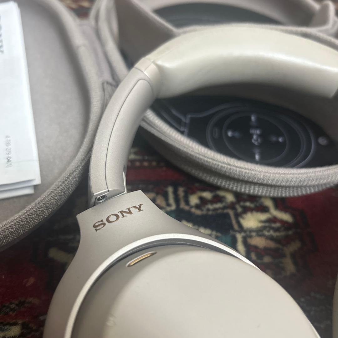 [美品] [ケース付属品付き] SONY WH-1000XM3