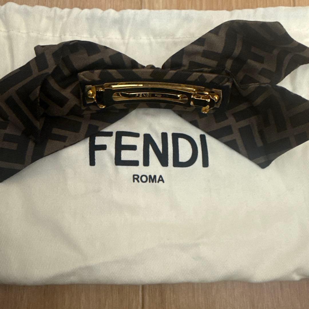 FENDI FFロゴ リボンヘアアクセサリー