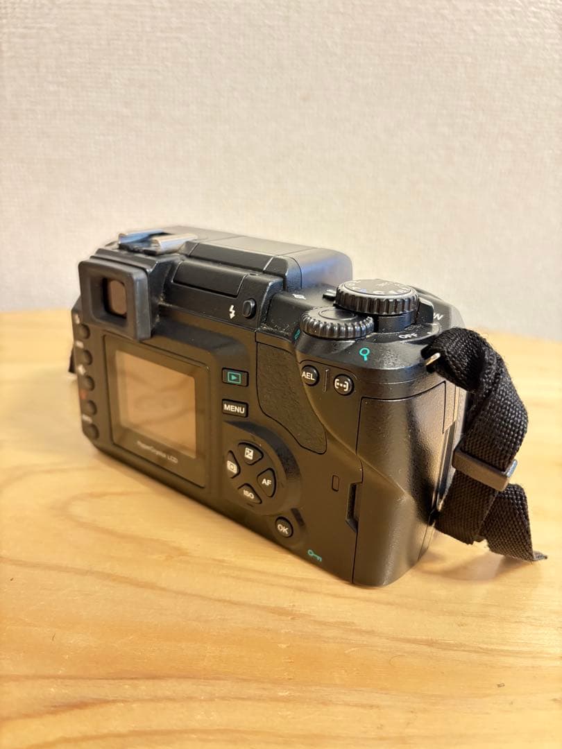 OLYMPUS E-300 デジタル一眼レフカメラ 本体