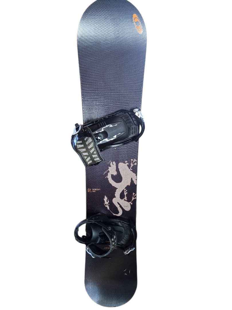 【美品】スノーボード ATOMIC 144cm ビンディング ケース付き