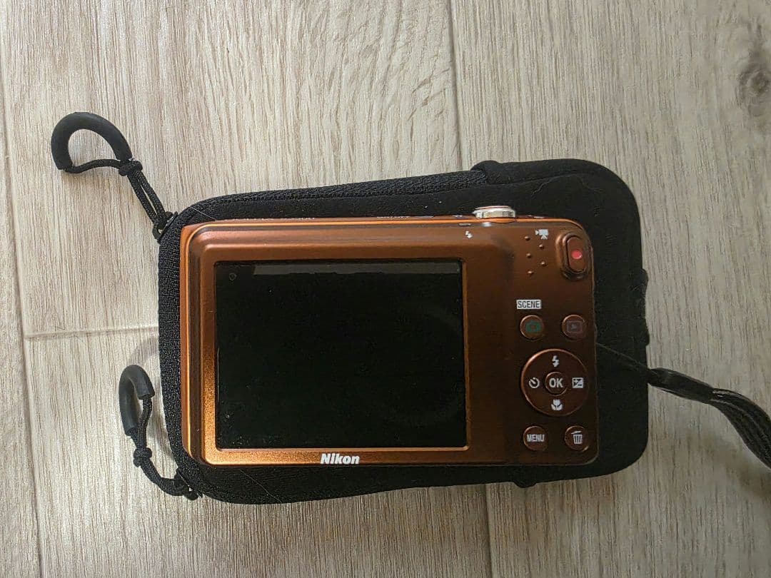 NikonデジタルカメラCOOLPIXS3500　アプリコットオレンジ
