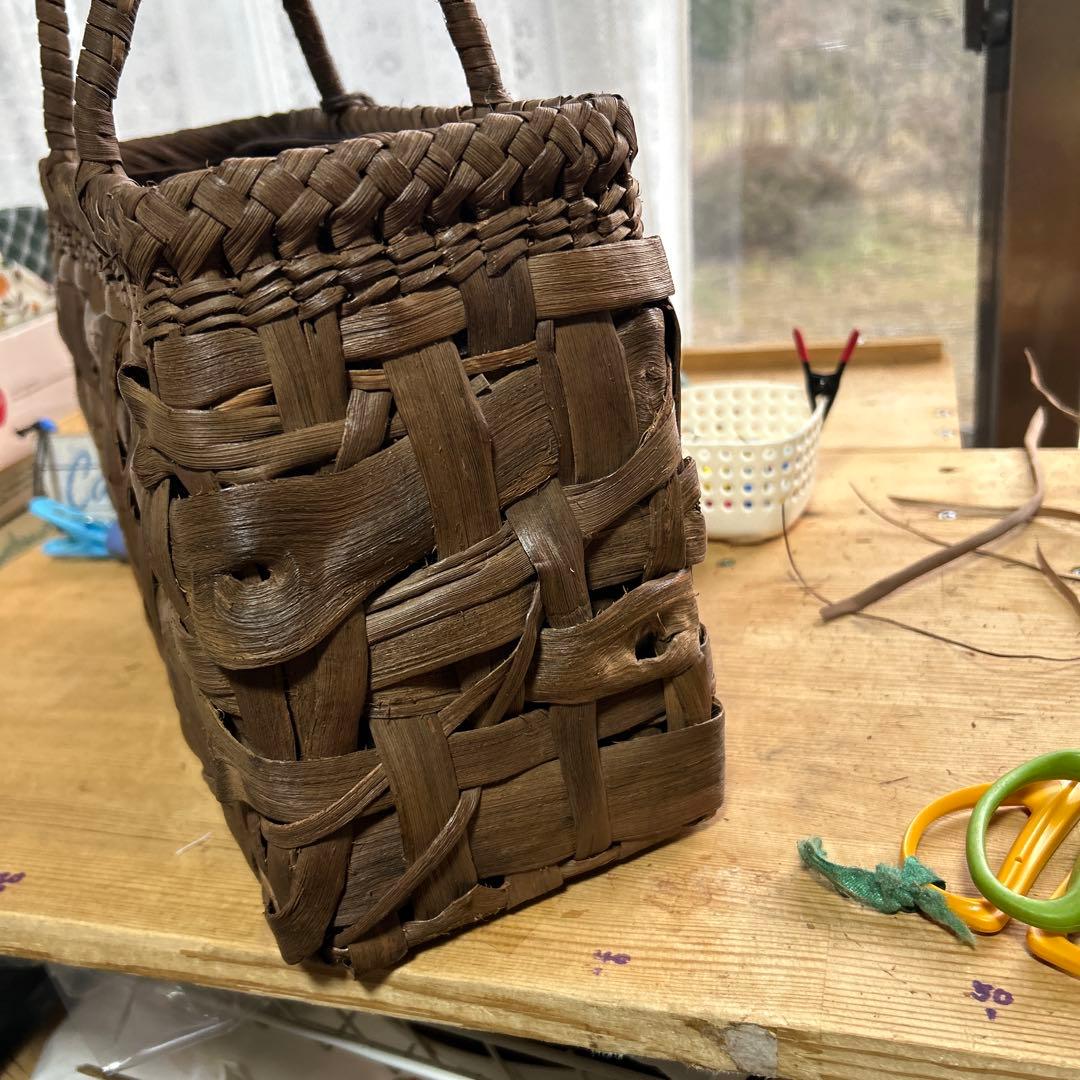 国産山葡萄バック　磨き上げたつやをみて下さい