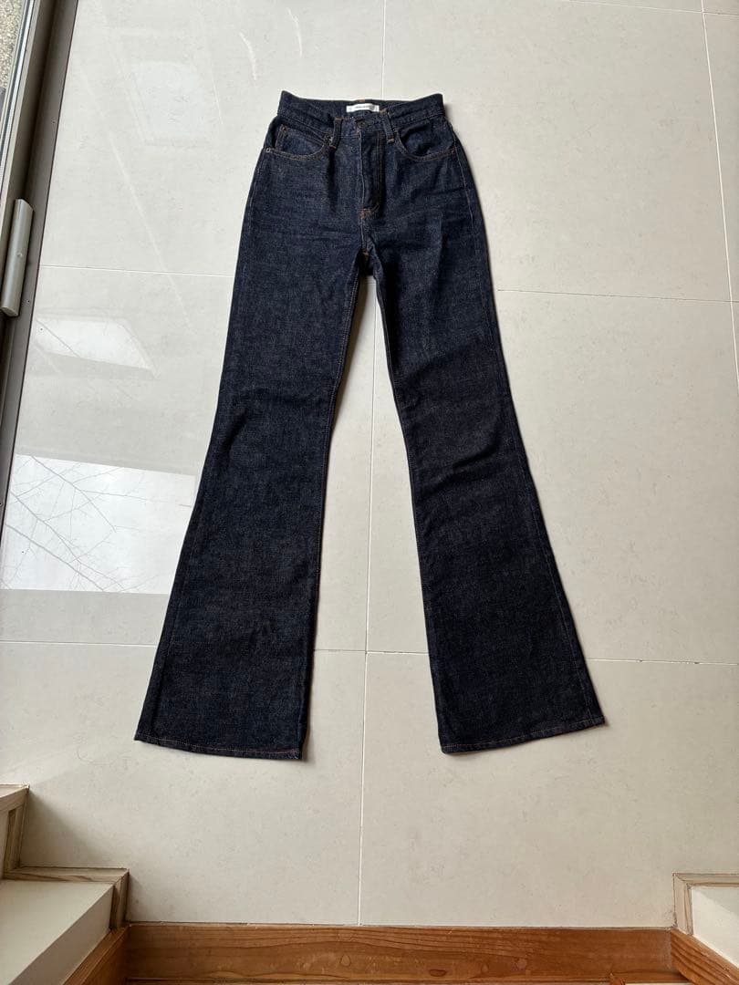 美品　MOUSSY MVS FLARE 23 マウジー フレアデニム ロング濃紺