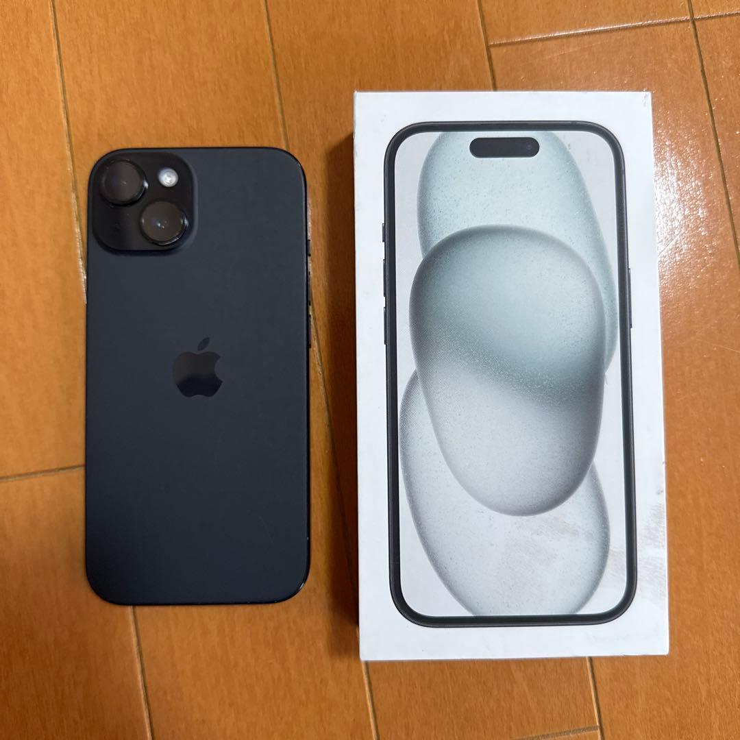 Apple iPhone 15 ブラック 本体 256GB