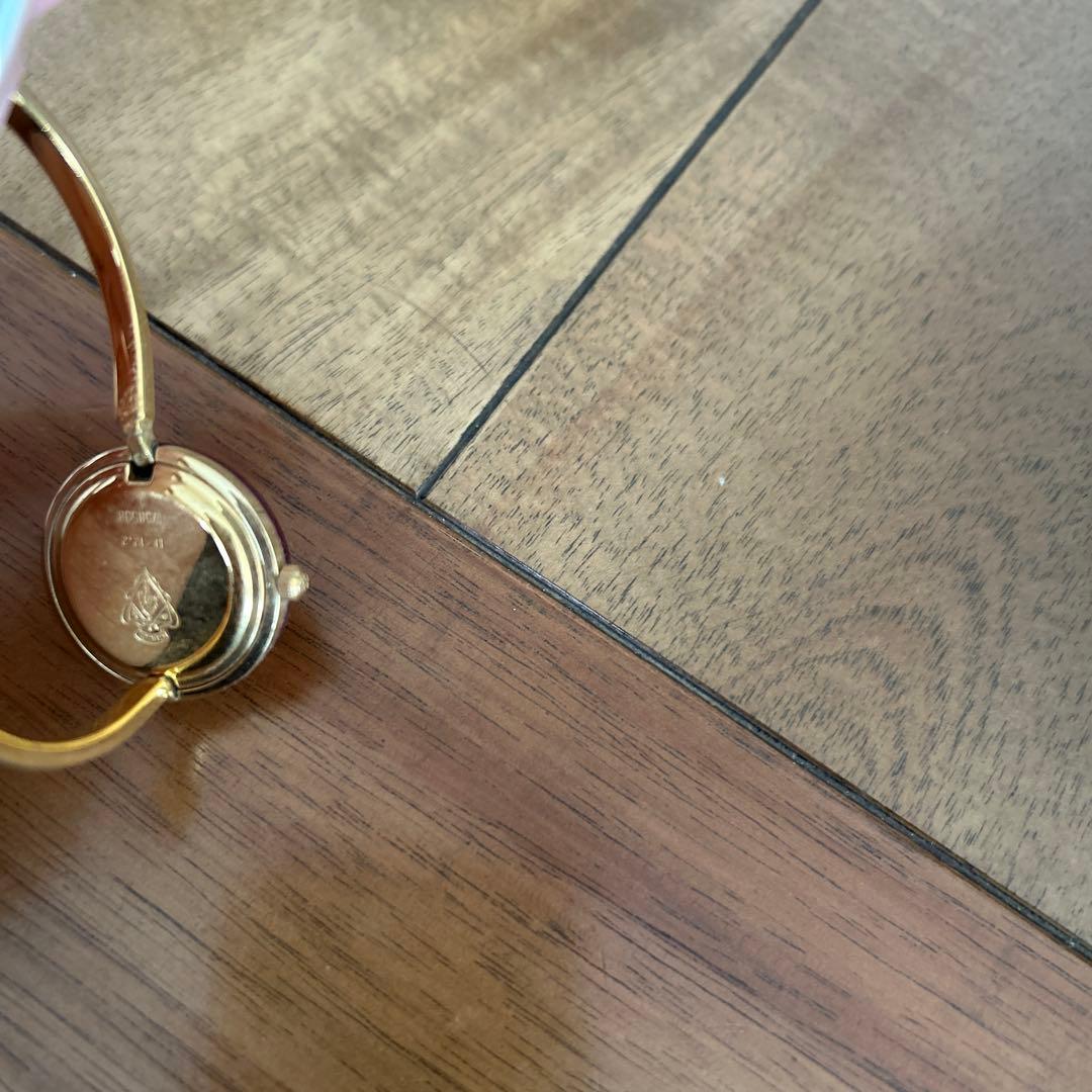 GUCCI チェンジベゼル　時計 カラフルバンド付き　9色