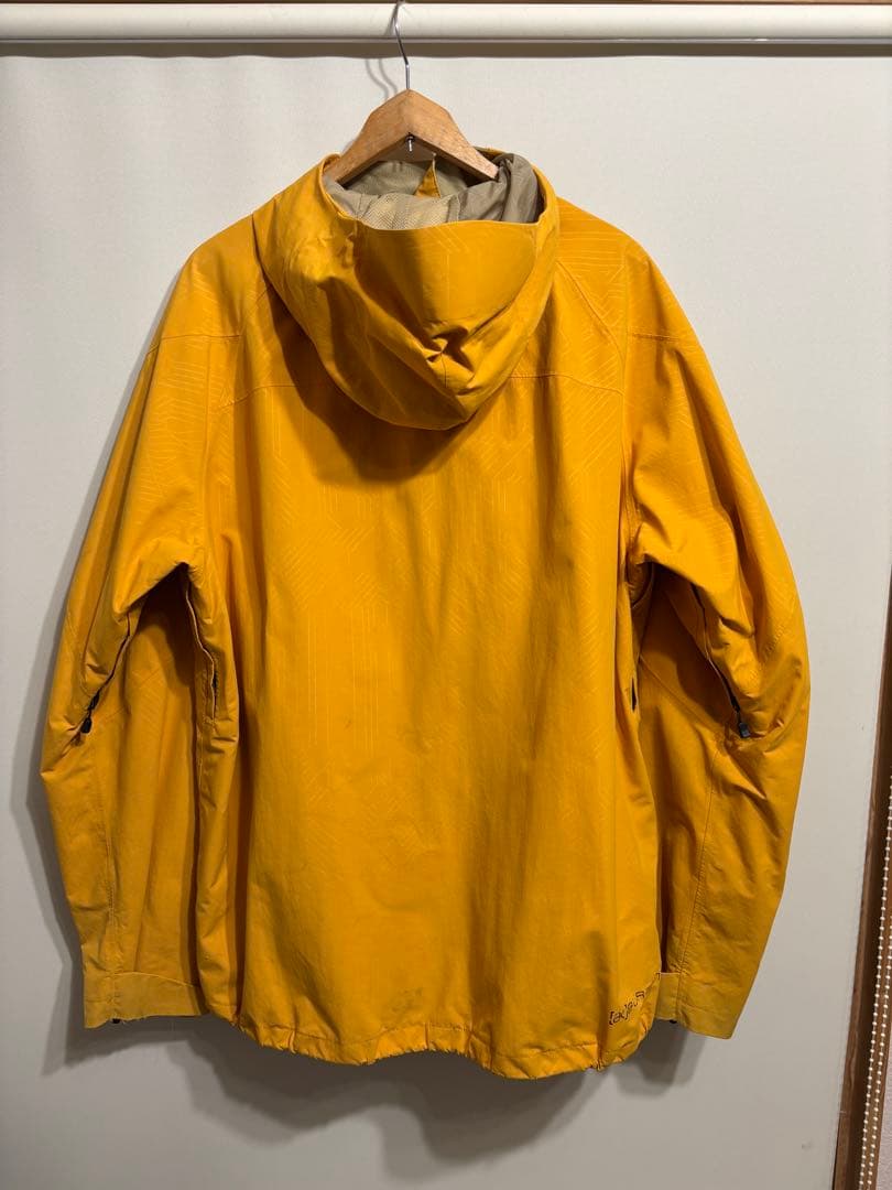 Burton akスノーボードジャケットXLサイズ&BurtonパンツLサイズ