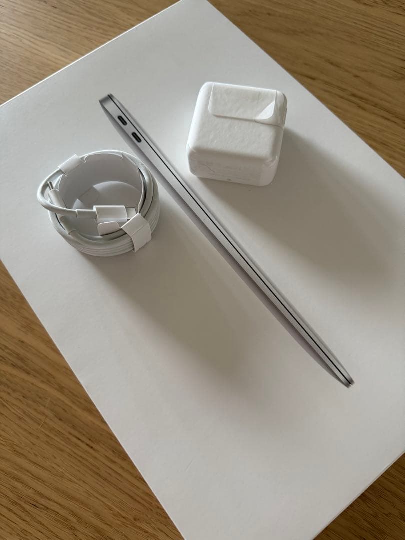 美品 Apple MacBook Air M1 8GB RAM / US配列