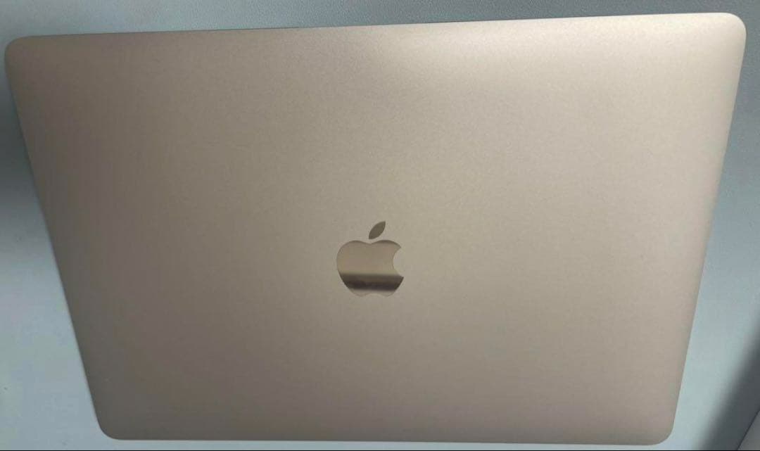 美品 Apple MacBook Air M1 8GB RAM / US配列