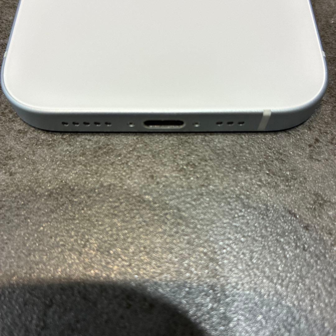 iPhone15 ブルー　本体　128GB