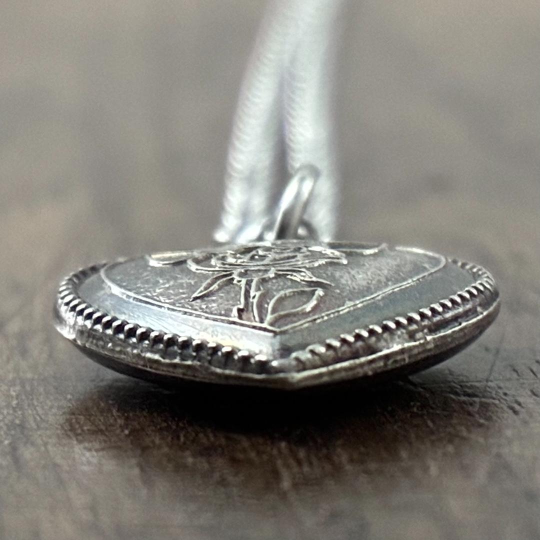 スウィートハートジュエリー ローズ 薔薇 シルバーヴィンテージネックレスNAVY