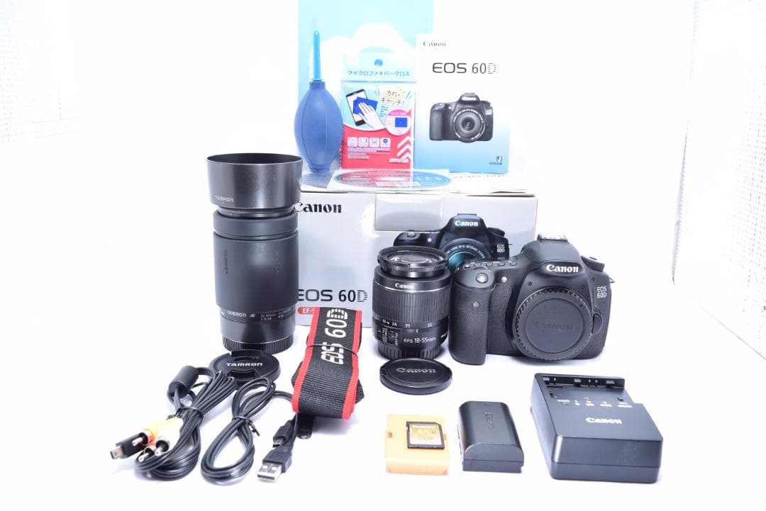 Canon EOS 60D デジタル一眼 レンズ2本付き　おまけ、バック付き!!