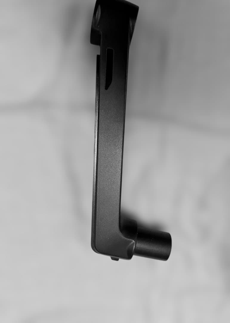 エルゴトロンモニターアーム（LX)