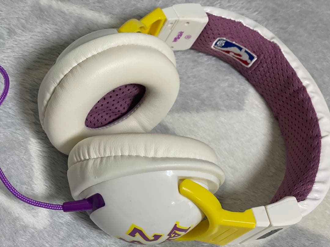 稀少価値スカルキャンディ ヘッドホン　レイカーズコービーモデル