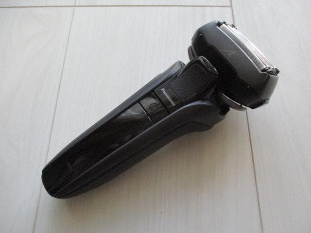 Panasonic LAMDASH PRO5 ES-LV5W-K シェーバー