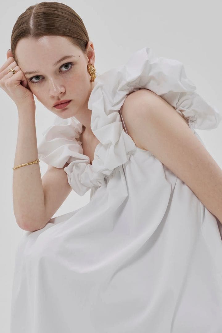 ⭐︎お値下げ中⭐︎【THE TOE】フリル ホワイト 白 ワンピース ドレス