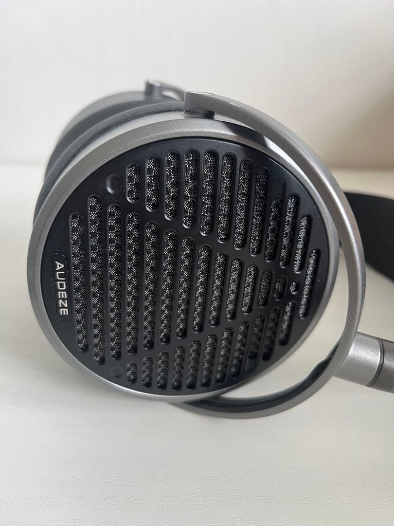 ヘッドホン Audeze MM-100