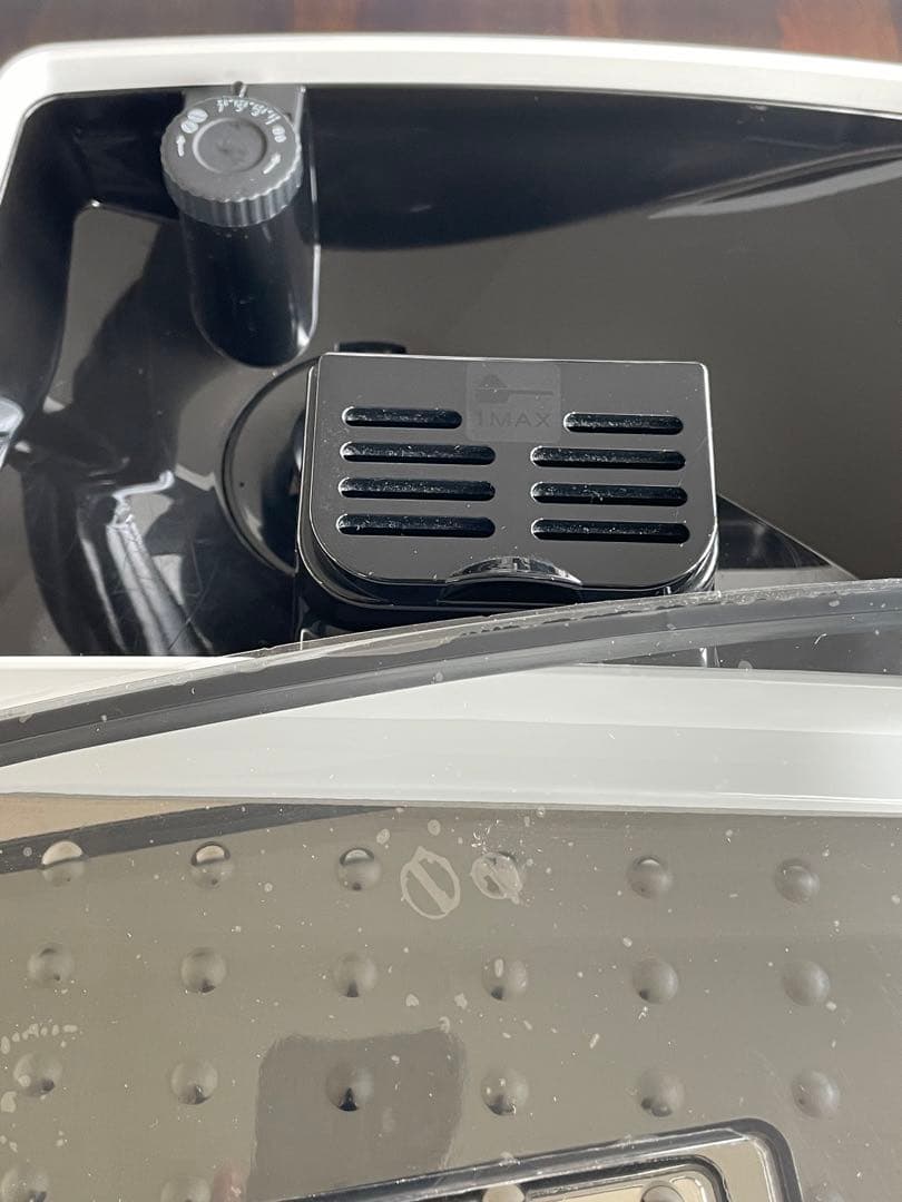 DeLonghi デロンギ マグニフィカS コーヒーマシン ECAM22112W