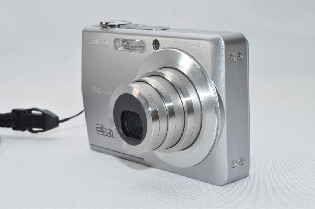 ☆美品☆ CASIO カシオ EX-Z500 コンパクト デジタル カメラ