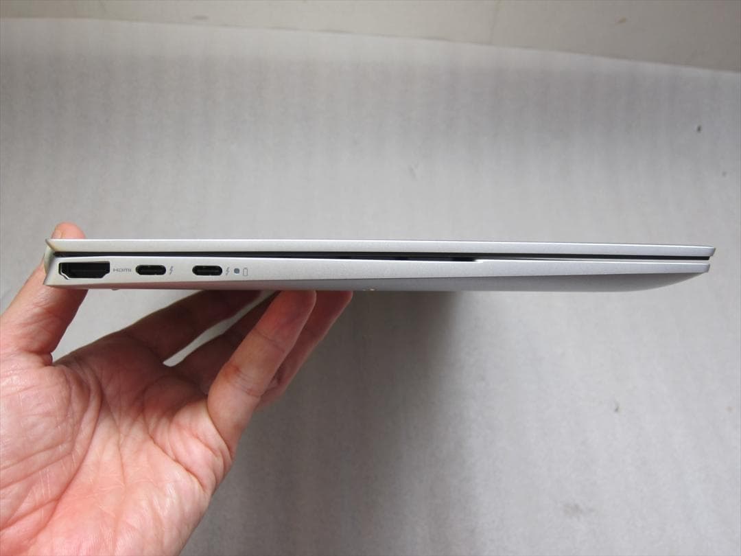 デルCore Ultra5 125H/16G/SSD512G/13型QHD+液晶