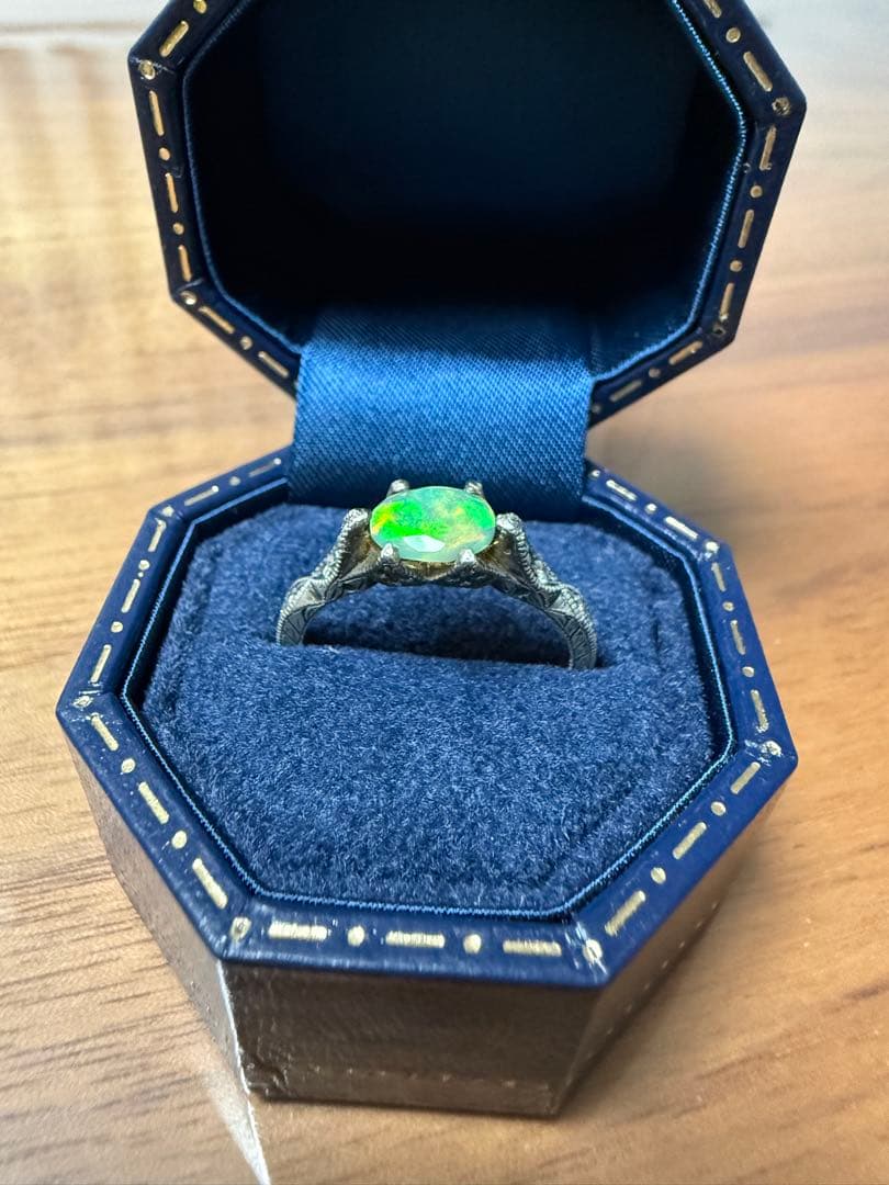 hum 半人前　シルバーリング　ダイヤ　オパール 12号　代官山蔦屋書店にて購入