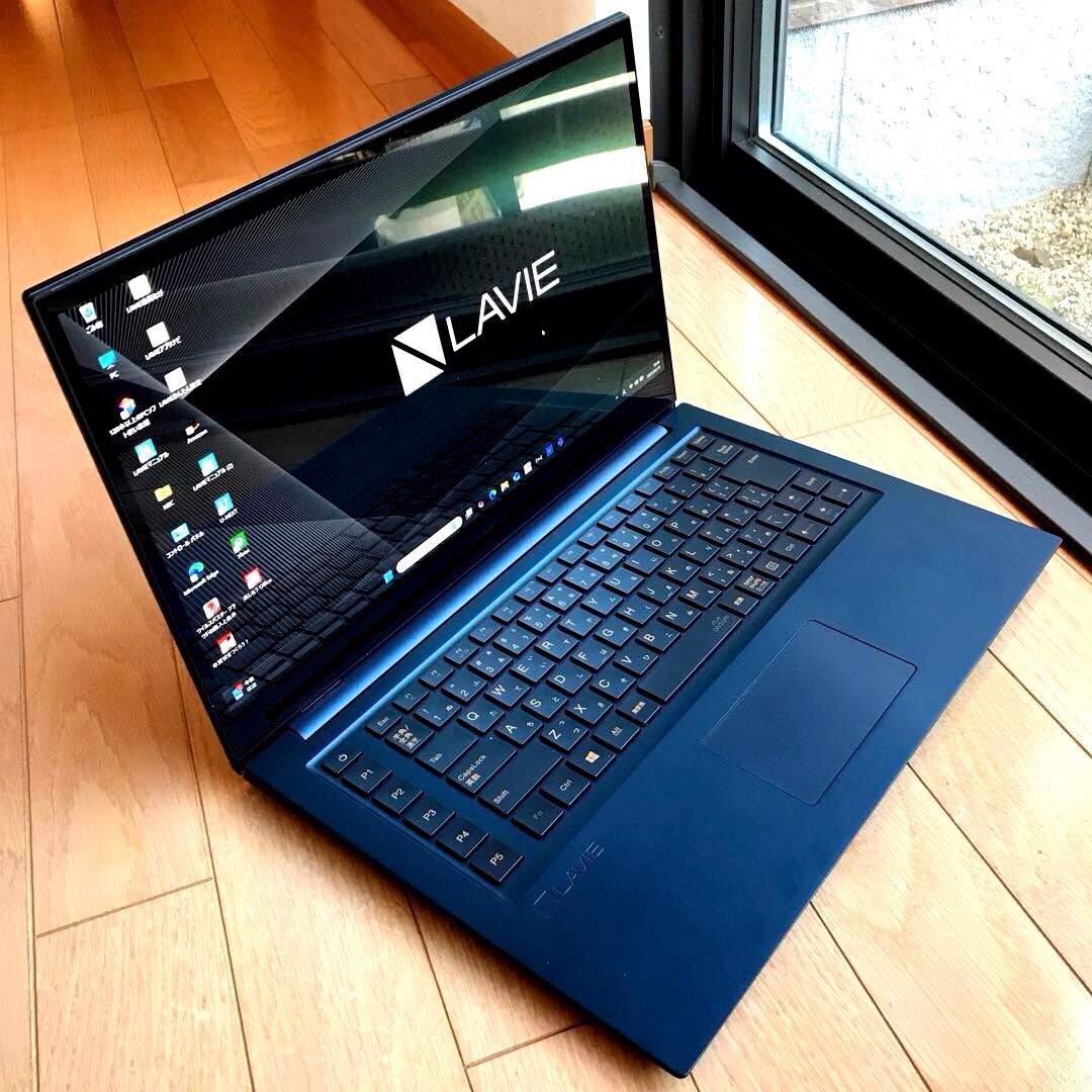 NEC LaVie VEGA Direct 4K【プレミアムミラーガラス天板】